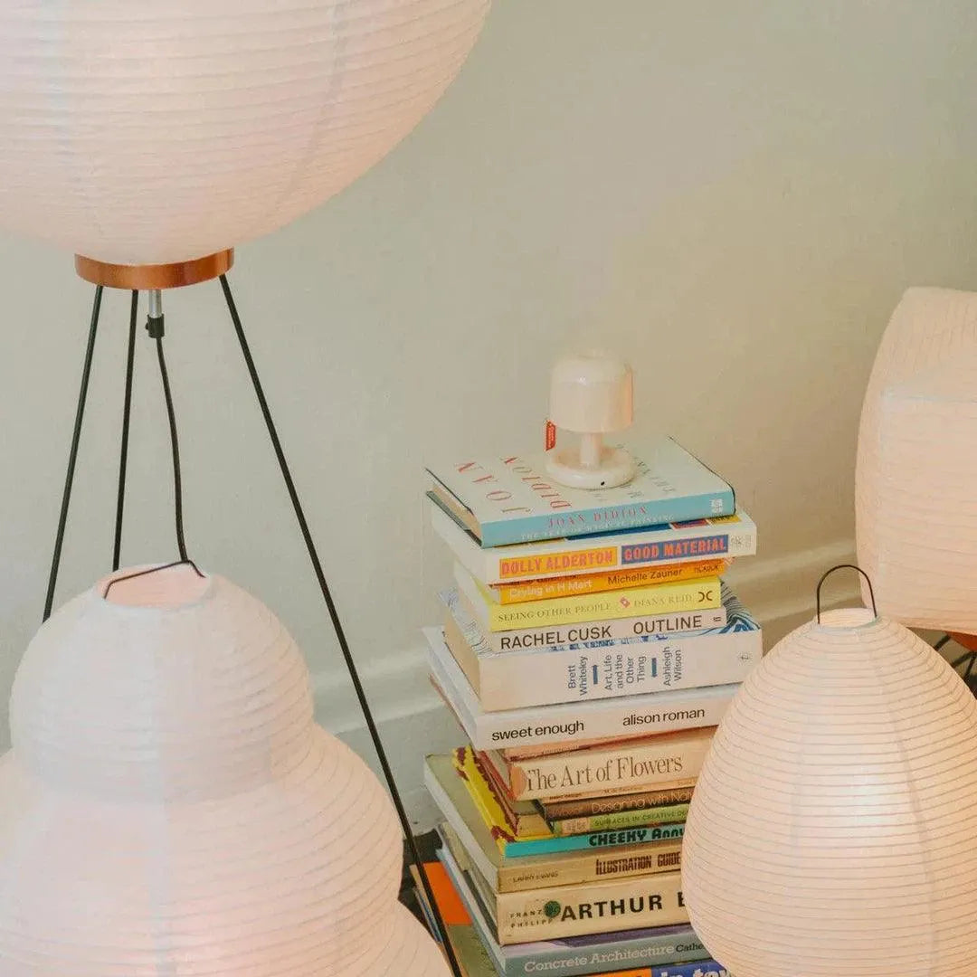 Japanische Stehlampe aus Reispapier mit Metallgestell 45 × 120 cm