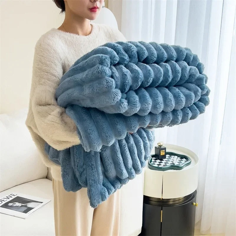 Gestreifte Flanell-Fleecedecke mit weicher Mikrofaser
