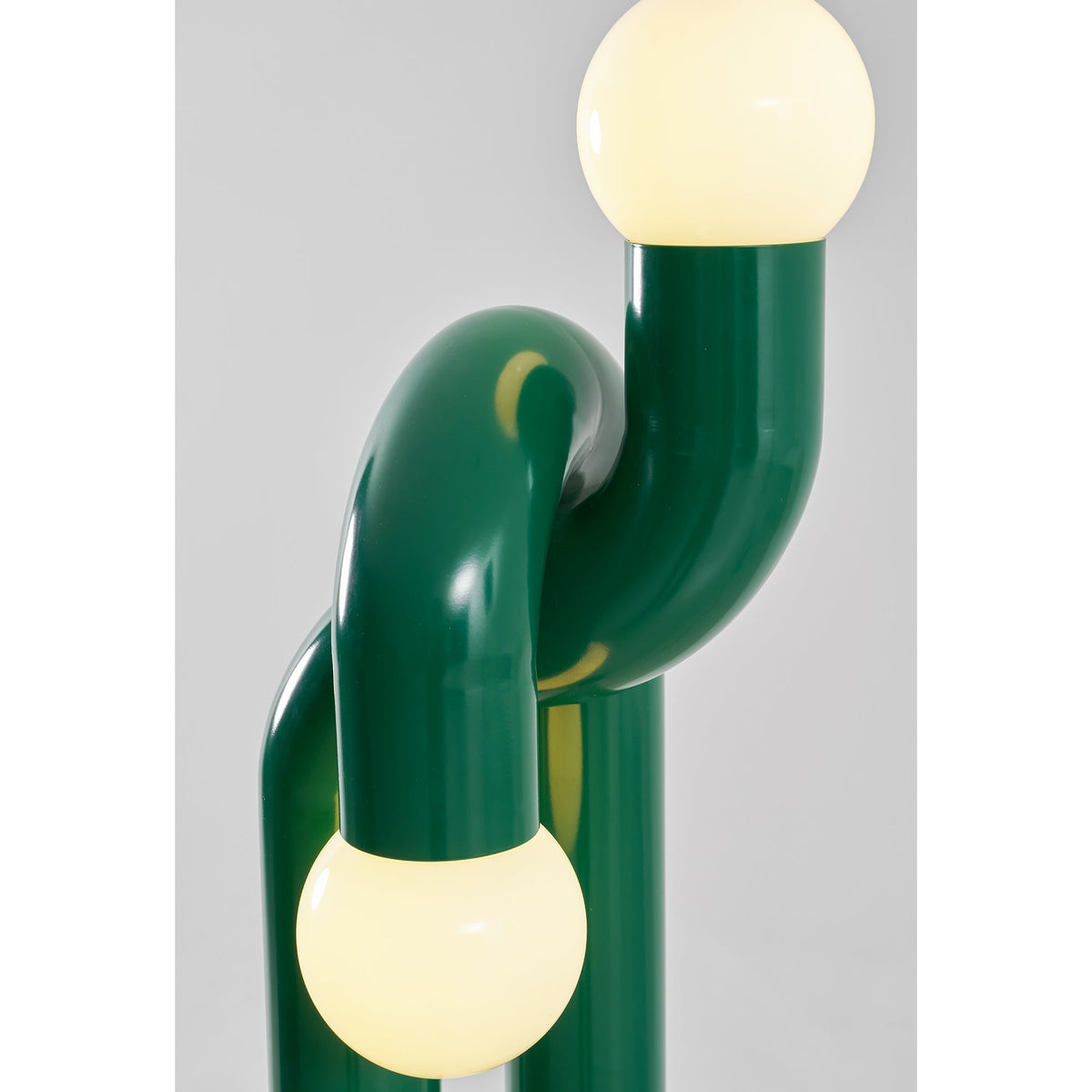 Moderne Bogen-Stehlampe mit zwei Glaskugeln