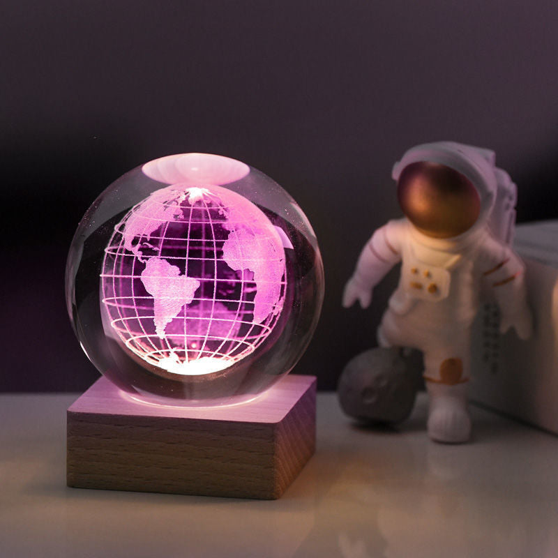 Kristallkugel-Nachtlicht 6 cm mit LED-Holzsockel