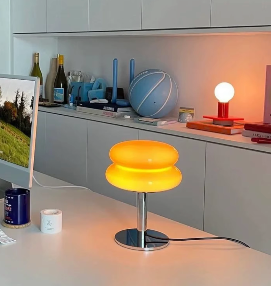 Bauhaus-Tischleuchte aus Glas mit Dimmbarem LED-Licht