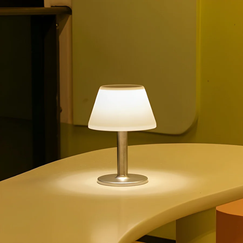 Solar-LED-Tischleuchte für Außen mit Warmweißem Licht
