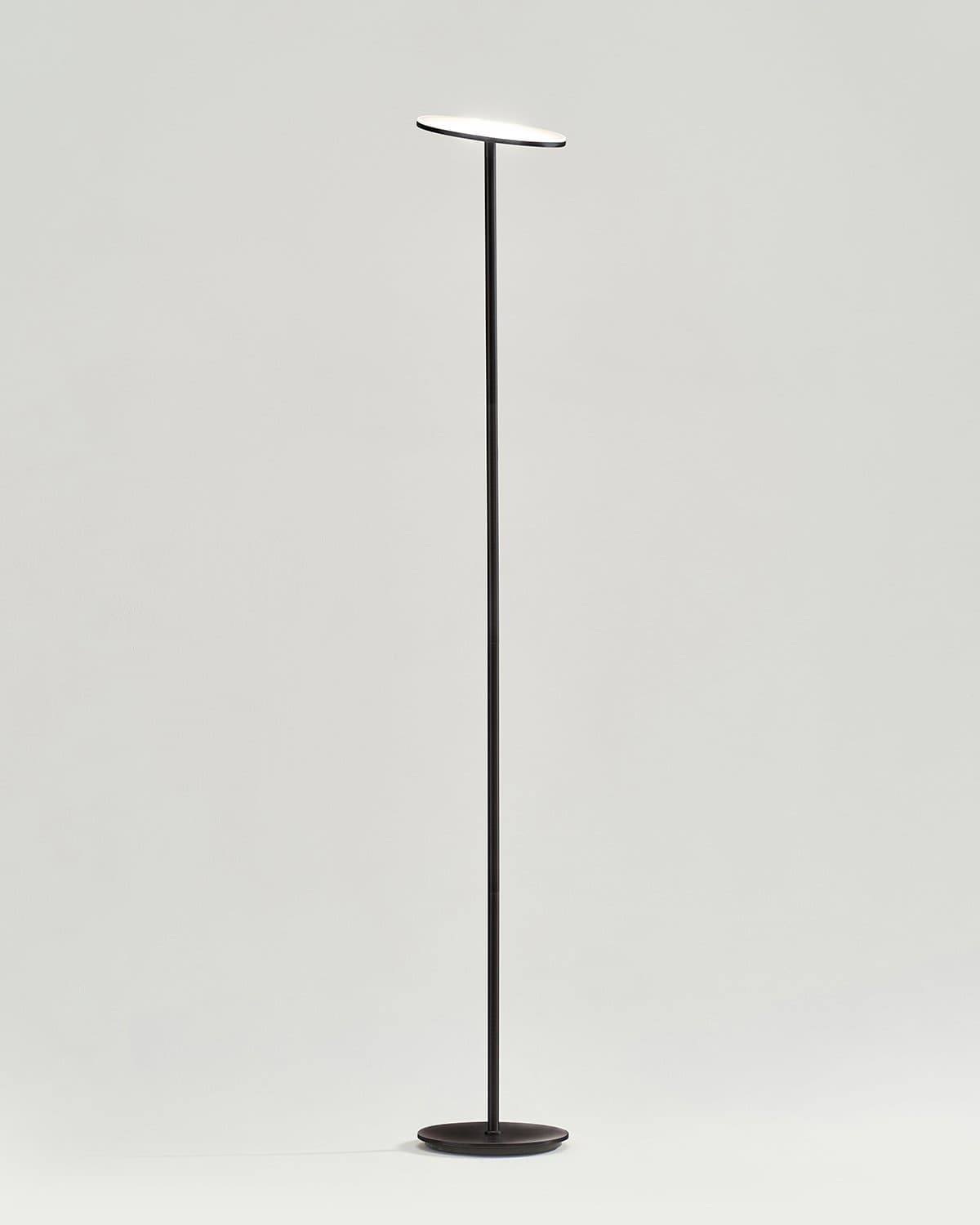 Moderne Dimmbare LED-Stehlampe mit Verstellbarem Kopf