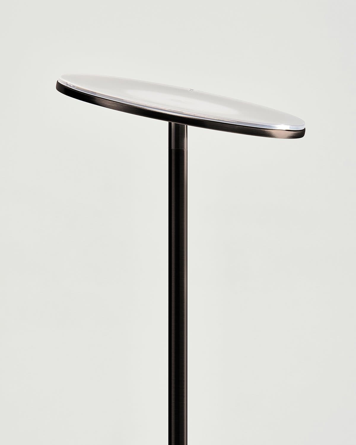 Moderne Dimmbare LED-Stehlampe mit Verstellbarem Kopf