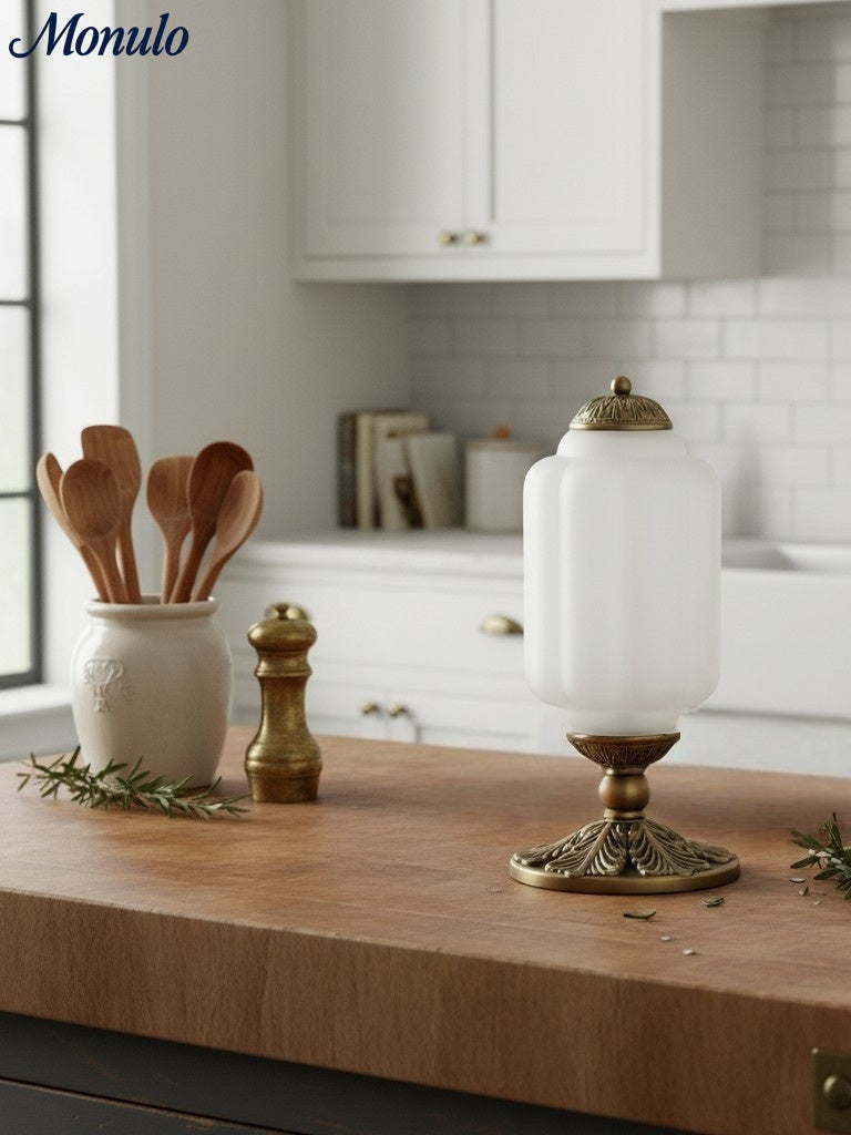 Vintage-Tischleuchte aus Glas mit Metallsockel