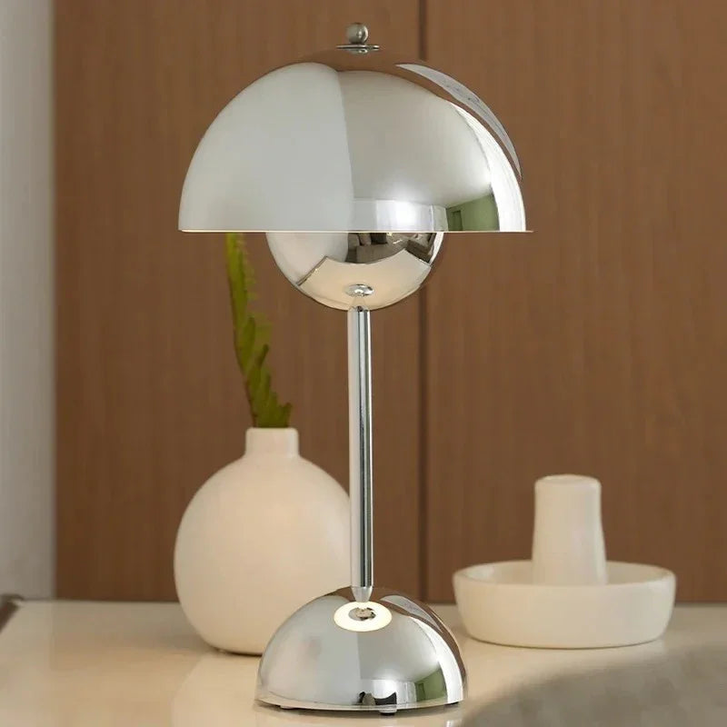 Dimmbare LED-Tischleuchte mit Touch-Steuerung
