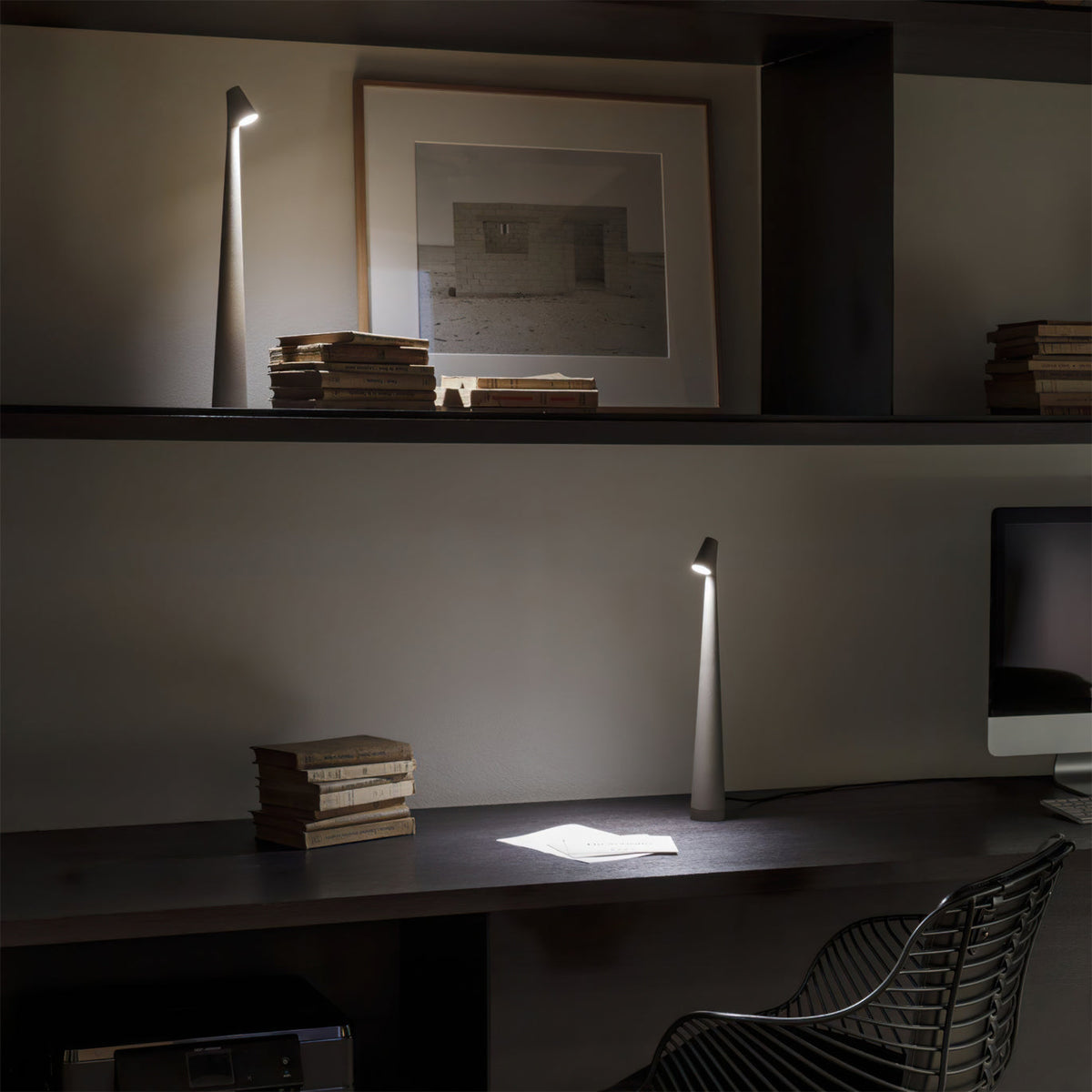 Wiederaufladbare Tischlampe Aluminium Dimmbar LED Touch Kegelförmiger Lampenschirm Modern 45 cm