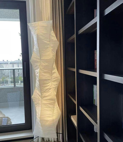 Japanse Washi Stehlampe mit Schwarzem Eisenrahmen