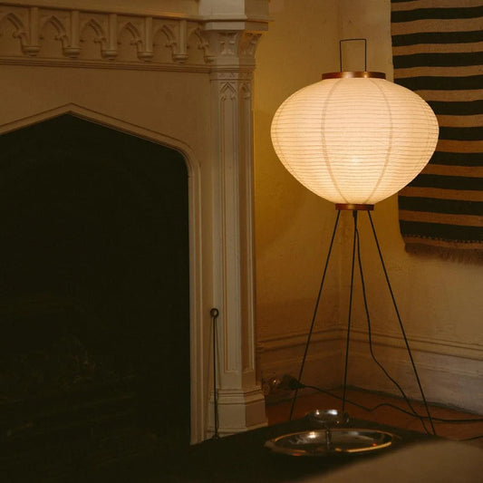 Japanische Stehlampe aus Reispapier mit Metallgestell 45 × 120 cm