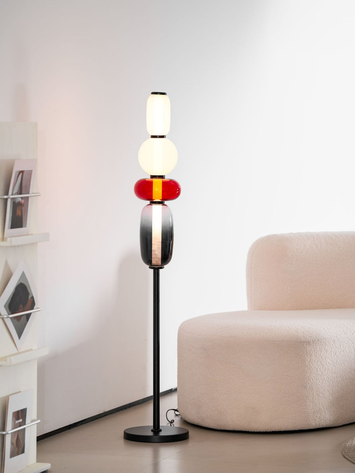 Handgeblasene Stehlampe aus Glas mit LED-Beleuchtung