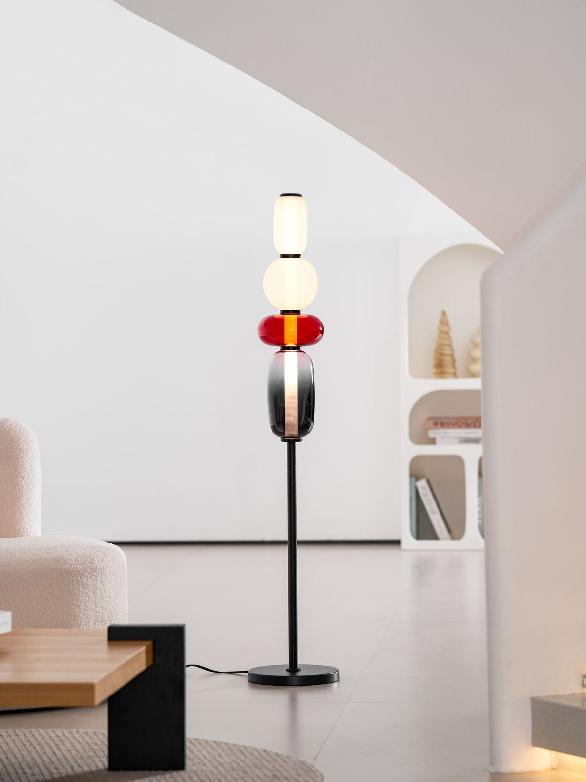 Handgeblasene Stehlampe aus Glas mit LED-Beleuchtung