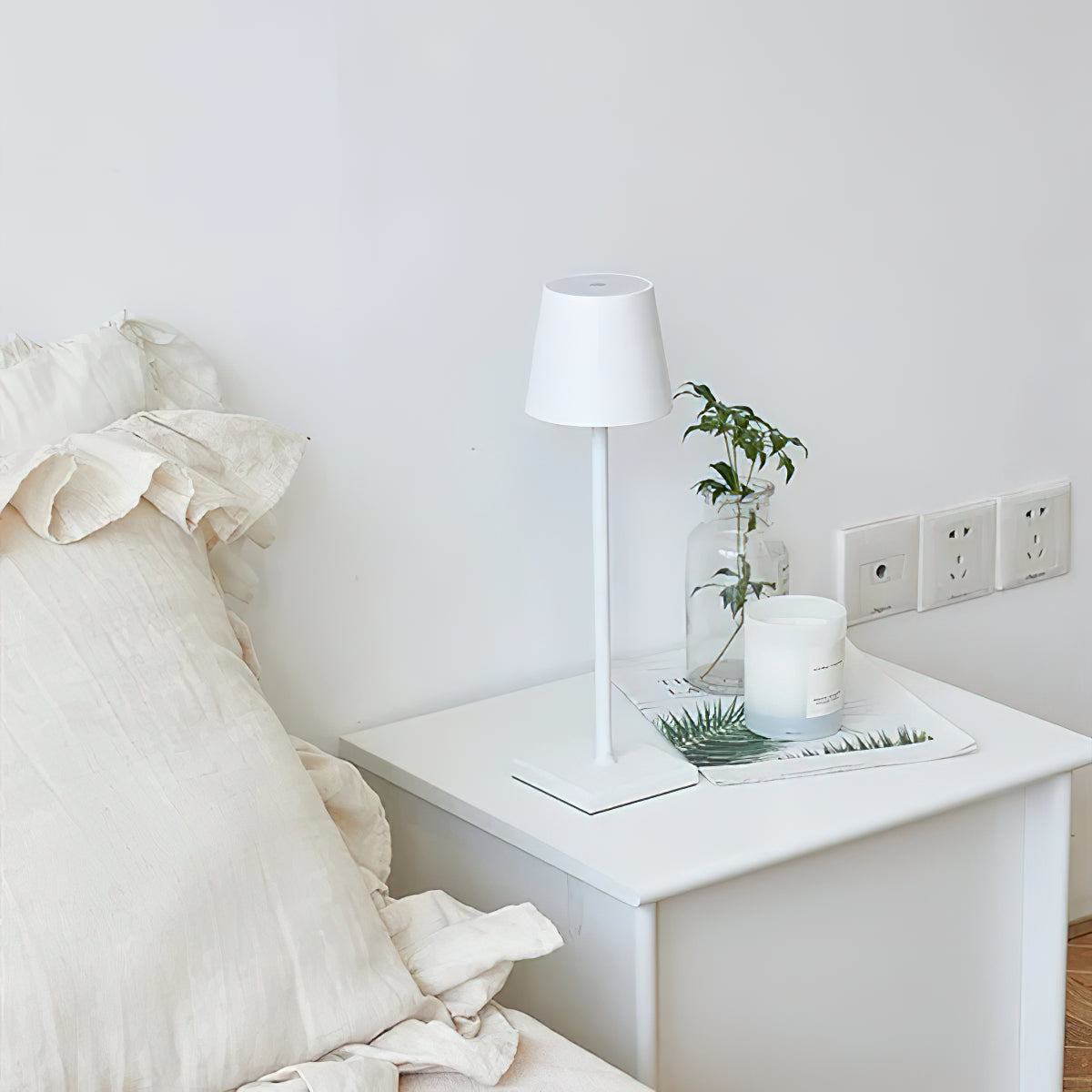 Kabellose LED-Tischleuchte mit Touch-Dimmfunktion