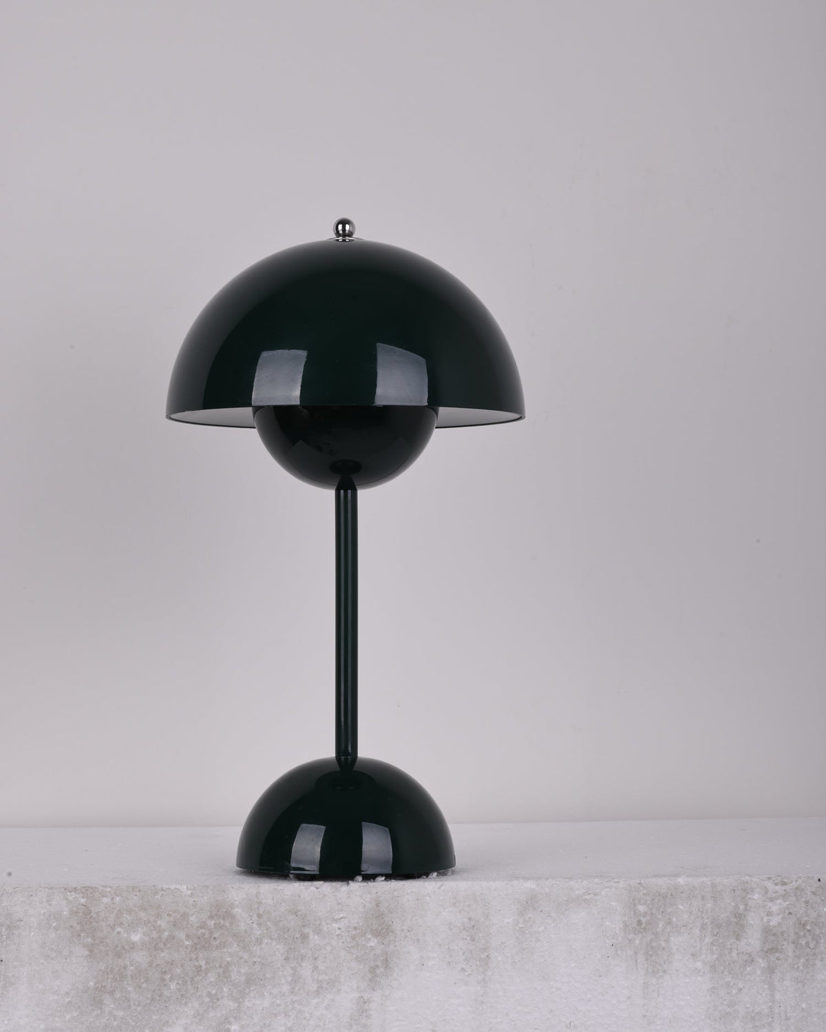 Dimmbare LED-Tischleuchte mit Akku und Touch-Steuerung
