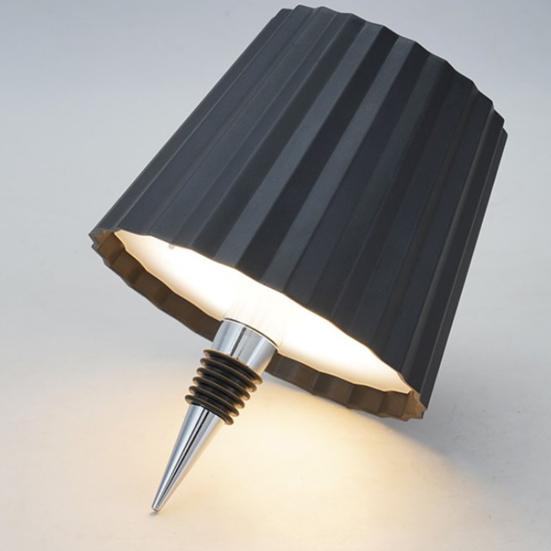 Dimmbare Kabellose LED-Flaschenlampe mit USB-C-Ladeanschluss
