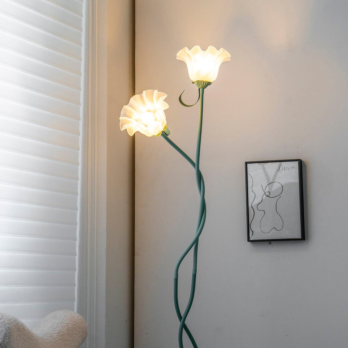 Design-Stehleuchte in Blumenform aus Metall 170 cm