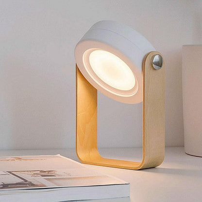 Dimmbare LED-Tischleuchte aus Holz mit Akku