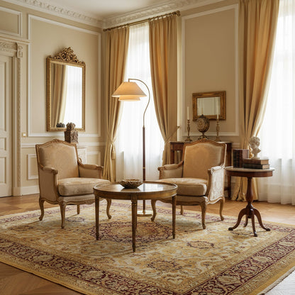 Elegante Stehleuchte mit doppeltem Stoffschirm und Holzdetails
