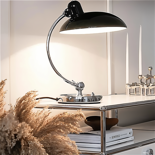 Verstellbare Schreibtischlampe aus Metall im Retro-Design