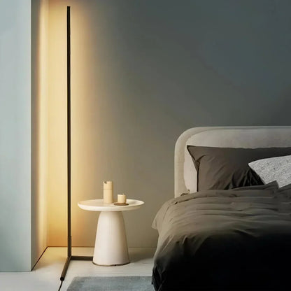 Dimmbare LED-Stehleuchte 142 cm mit Fernbedienung