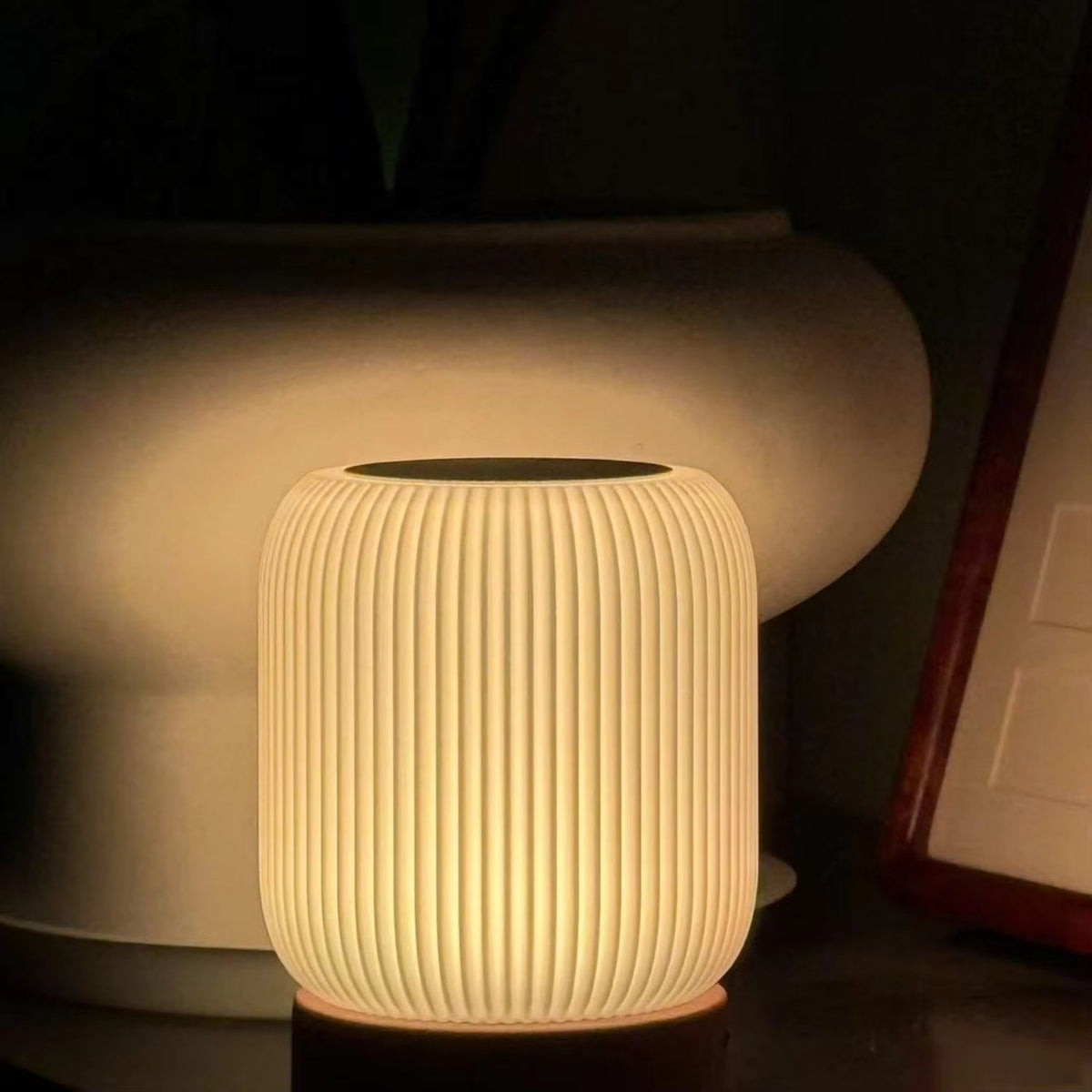 Runde LED-Nachttischlampe mit Touch-Steuerung