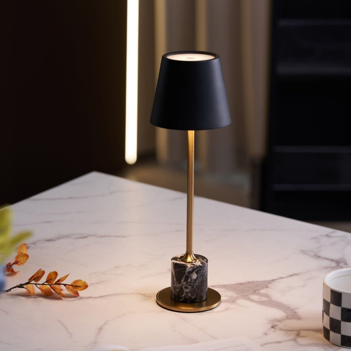 Kabellose LED-Tischleuchte mit Marmorfuß Ø10 cm