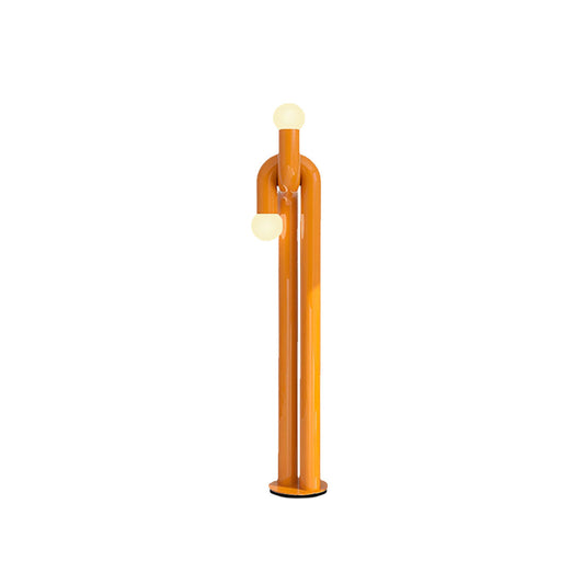 Moderne Bogen-Stehlampe mit zwei Glaskugeln