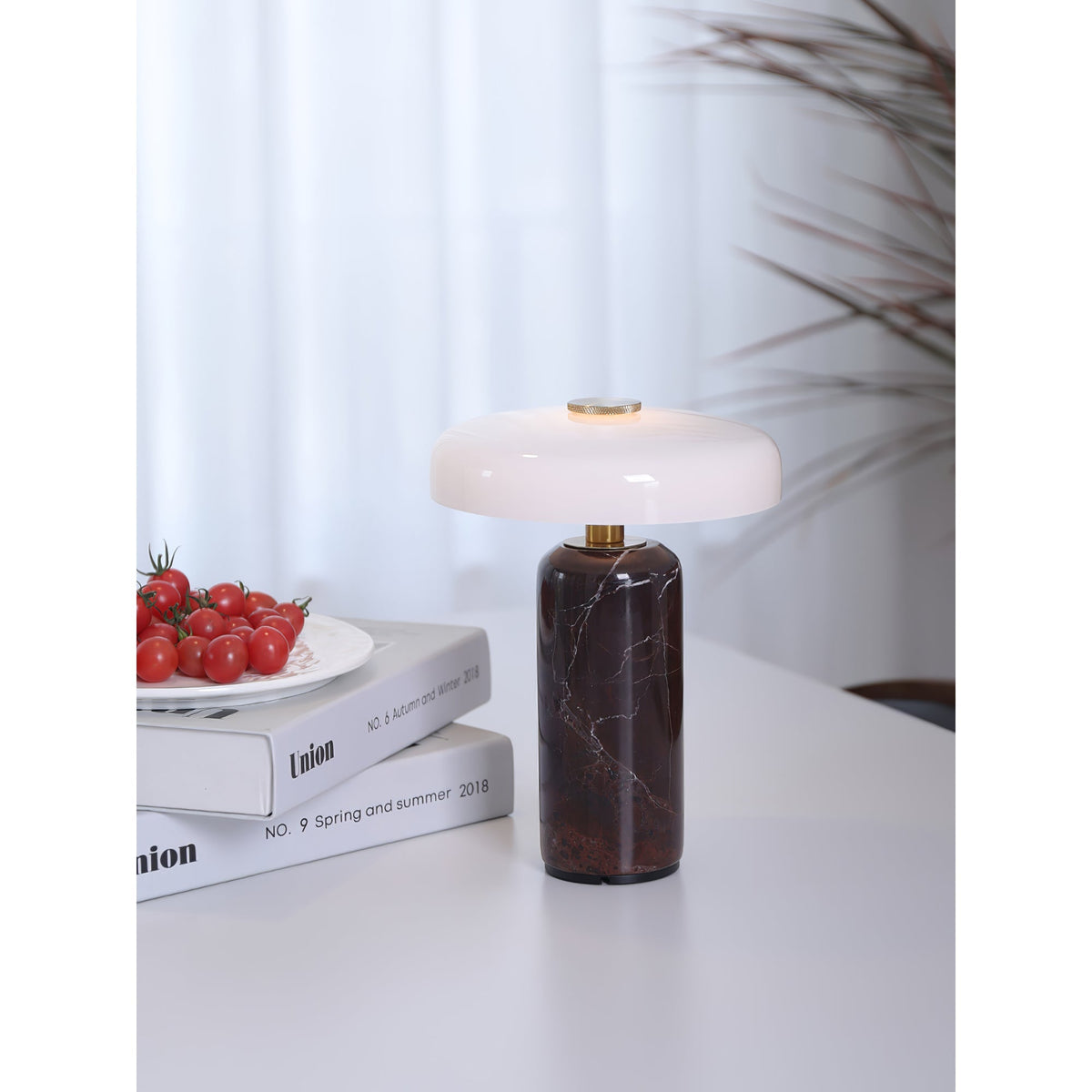 Dimmbare LED-Tischleuchte aus Marmor mit Akku PINT-104521