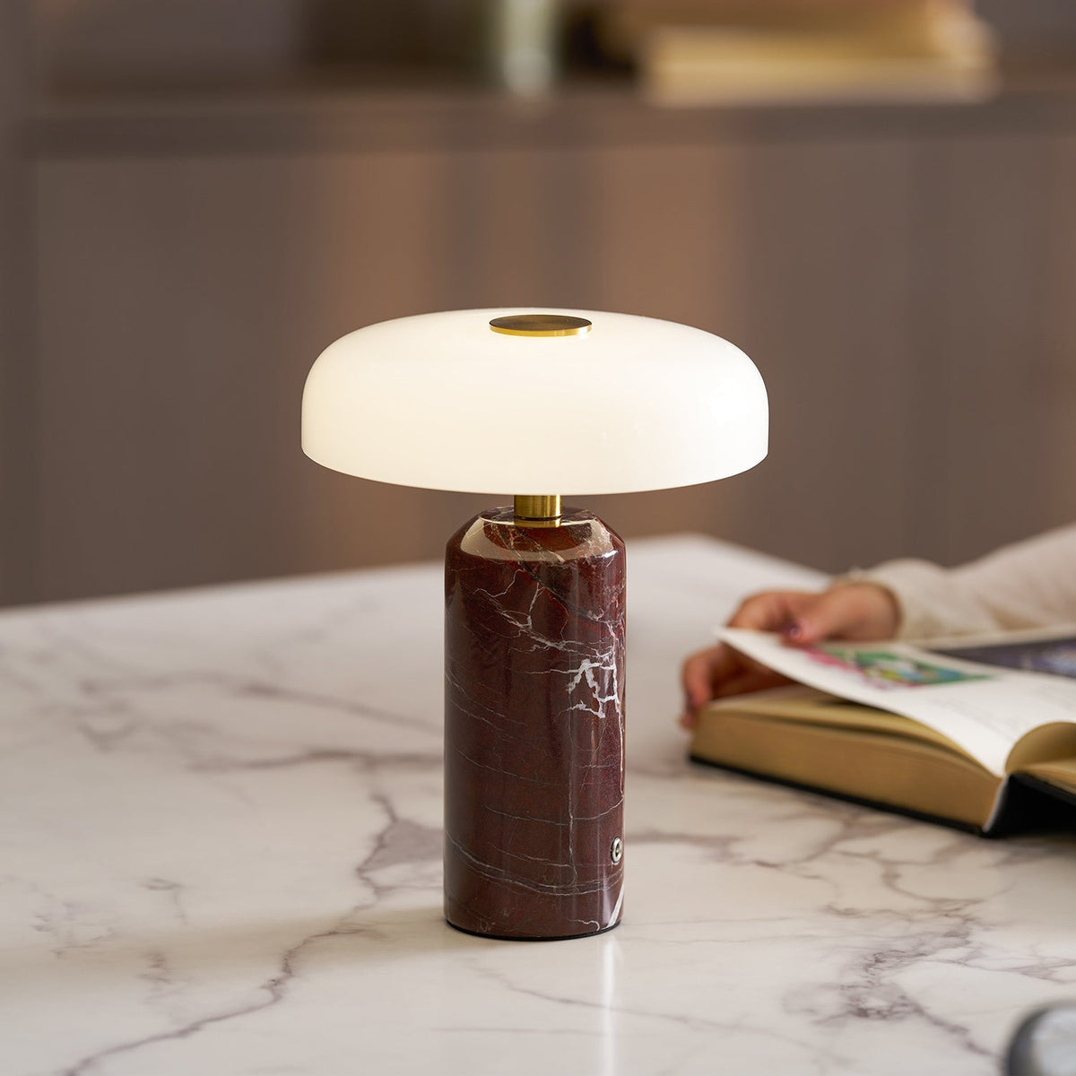 Dimmbare LED-Tischleuchte aus Marmor mit Akku PINT-104521