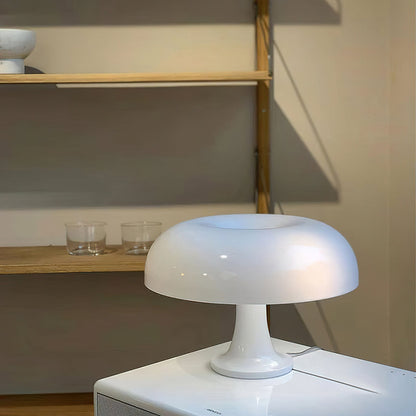 Pilzförmige Tischleuchte mit 4 Lichtquellen