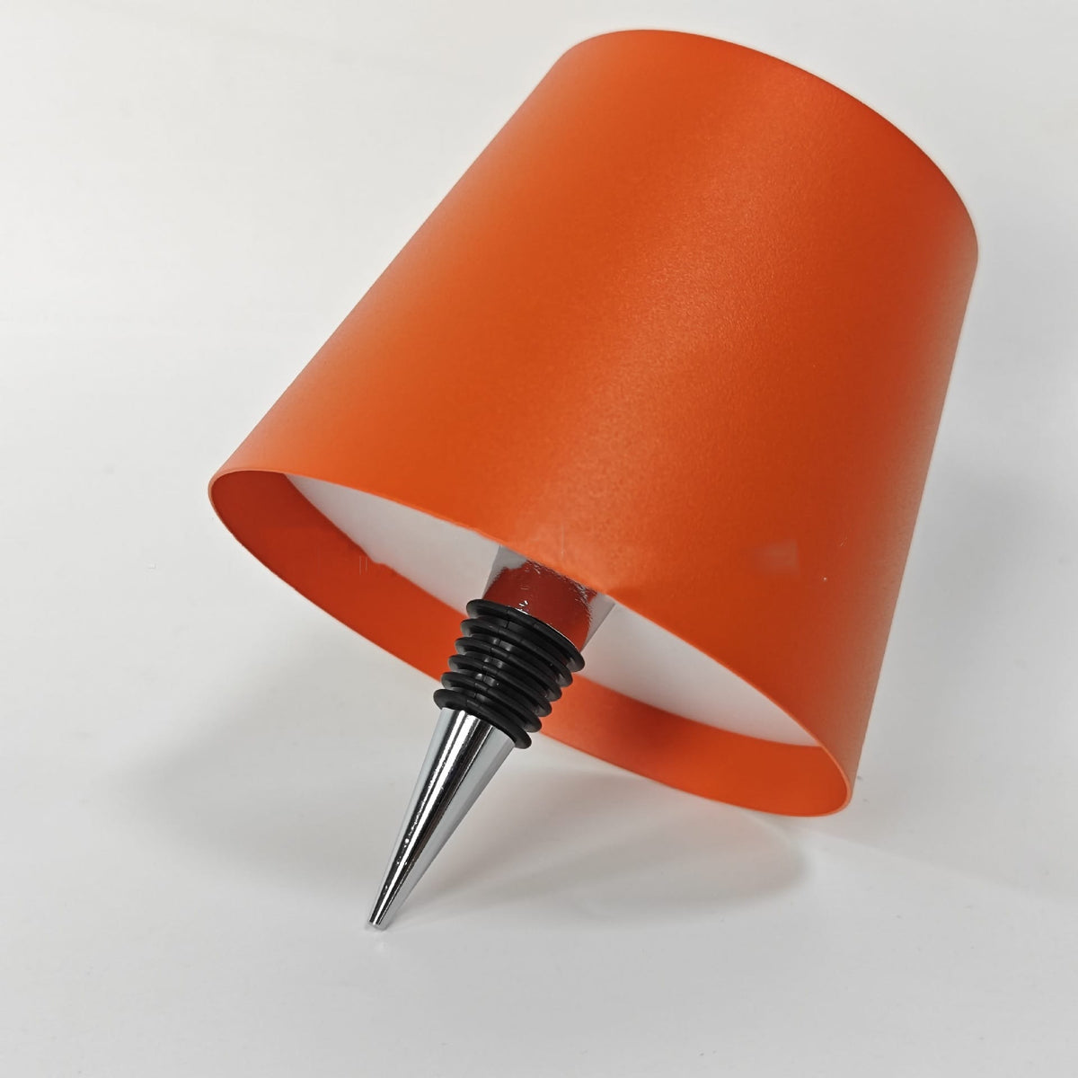 Dimmbare Kabellose LED-Flaschenlampe mit USB-C-Ladeanschluss