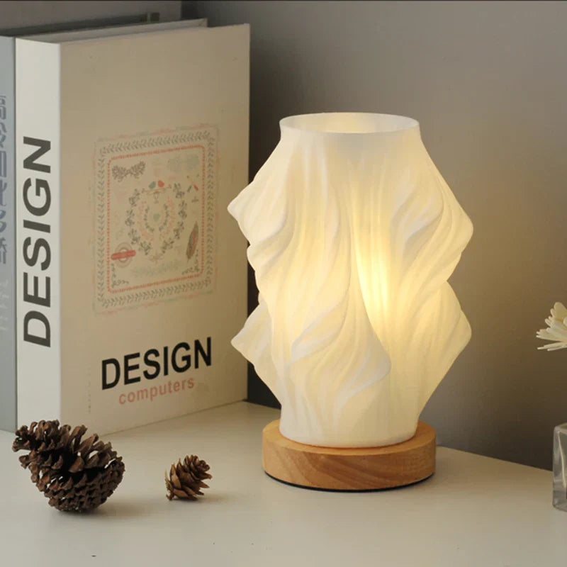 Dimmbare Glas-Tischlampe mit Wellenförmigem Schirm