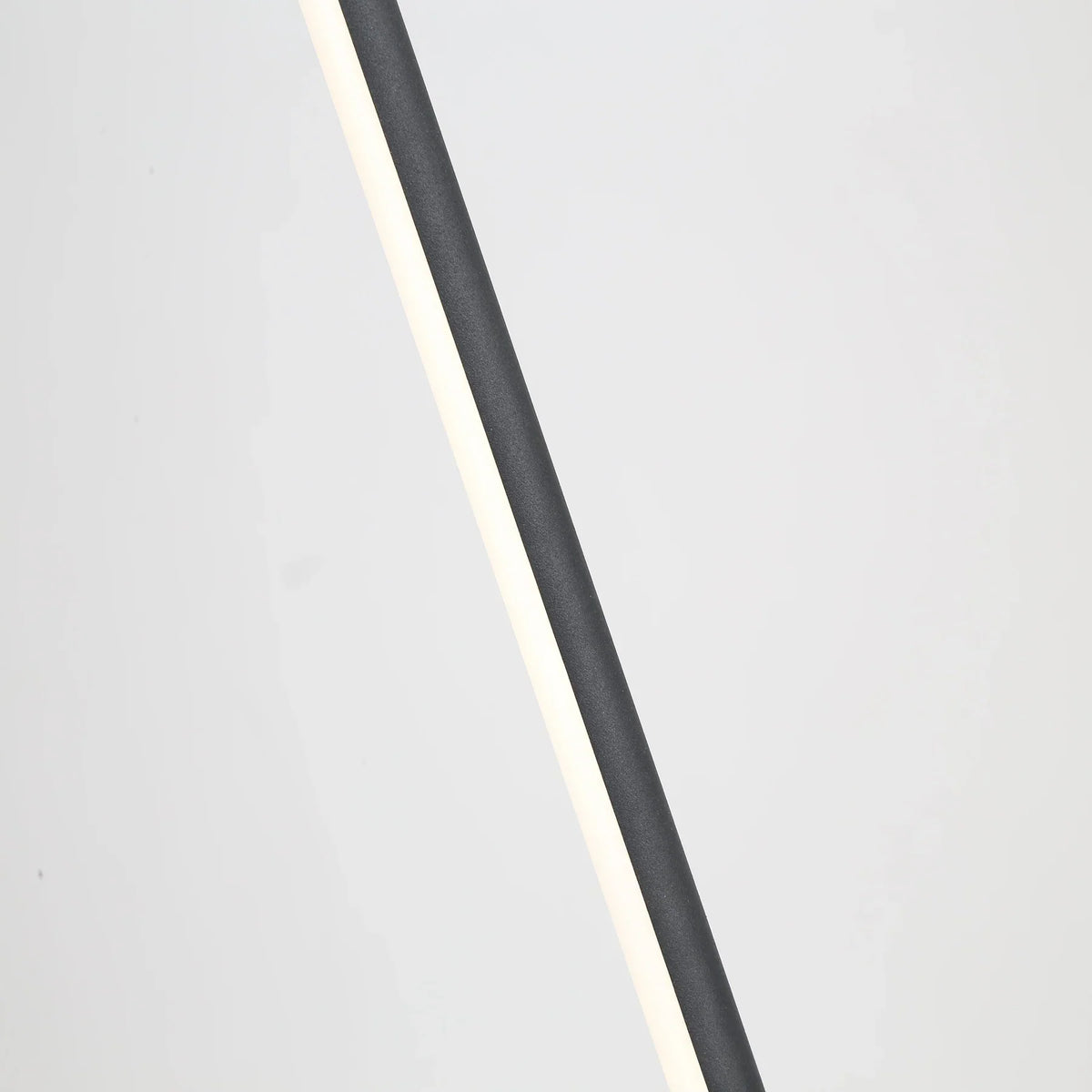 Moderne LED-Eckstehlampe mit Dimmfunktion 142 cm