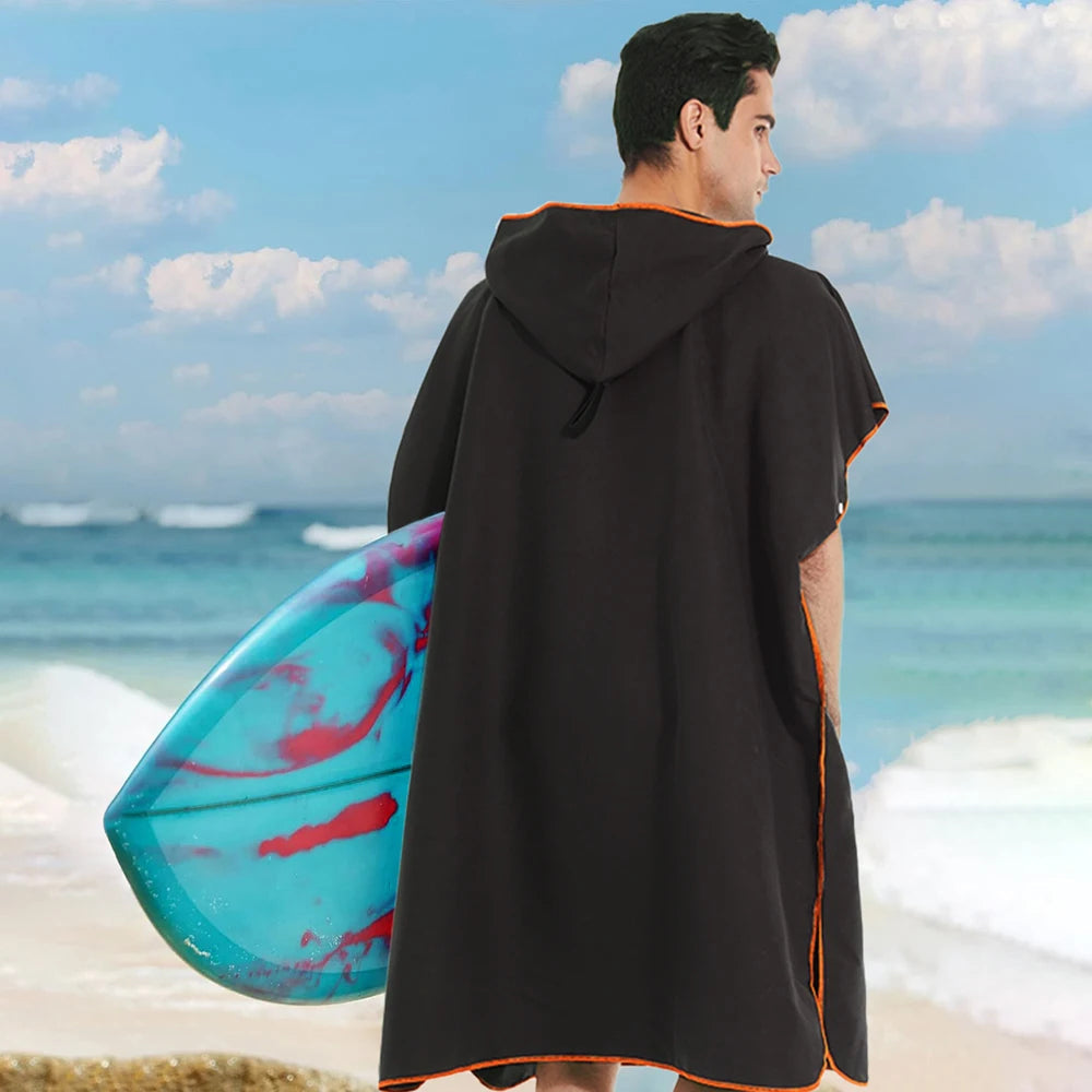 Schnelltrocknender Surfponcho mit Kapuze
