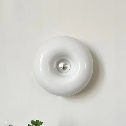 Moderne Schreibtischlampe mit verstellbarem Lampenschirm