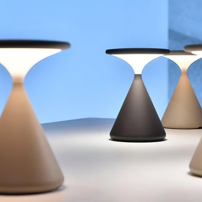 Kabellose LED-Tischleuchte mit Touch-Bedienung und Akku
