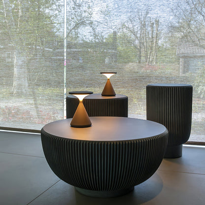 Kabellose LED-Tischleuchte mit Touch-Bedienung und Akku