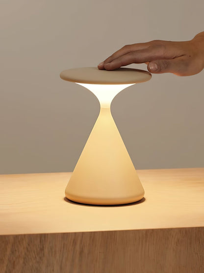 Kabellose LED-Tischleuchte mit Touch-Bedienung und Akku