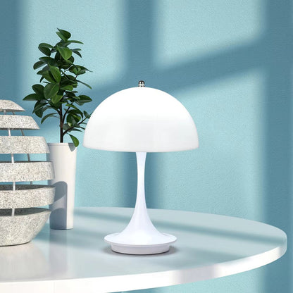 Drahtlose LED-Tischleuchte mit Akku und skandinavischem Design