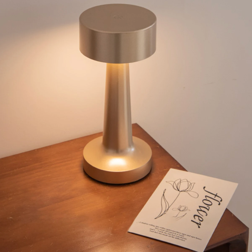Dimmbare LED-Tischleuchte mit Touch-Bedienung