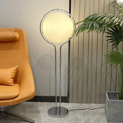 Art-Deco-Stehleuchte mit Acrylkugel und verchromtem Metallgestell