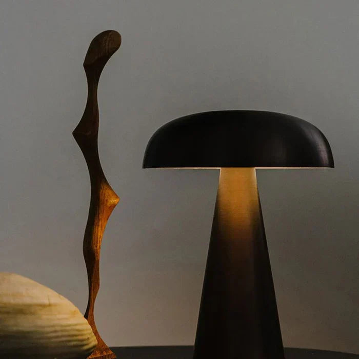 Dimmbare LED-Tischlampe in Pilzform mit Touch-Bedienung