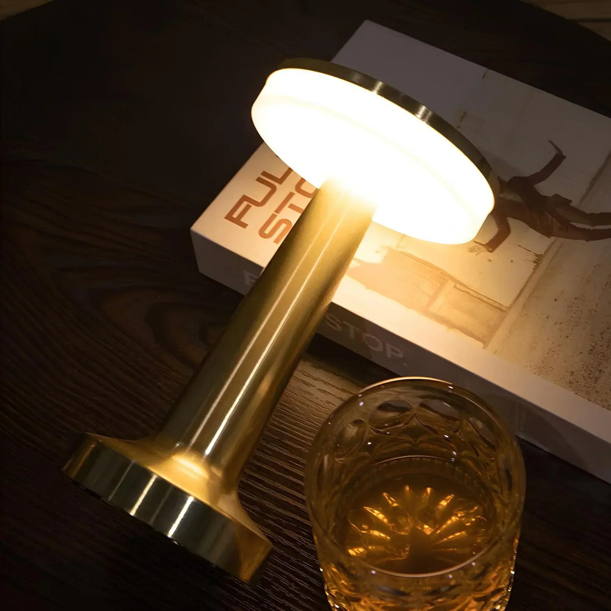 Kabellose LED-Tischleuchte mit Touch-Dimmfunktion