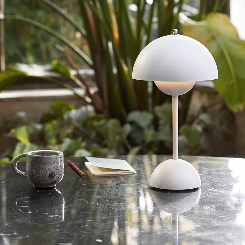 Drahtlose Pilz-Tischlampe mit USB-Ladefunktion