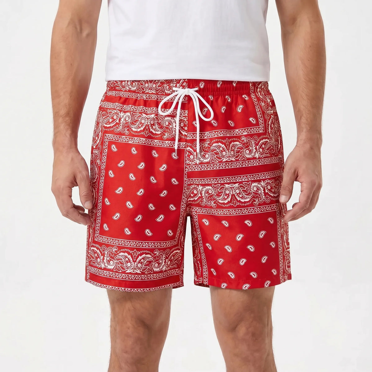 Herren-Badeshorts mit Bandana-Print und Kordelzug