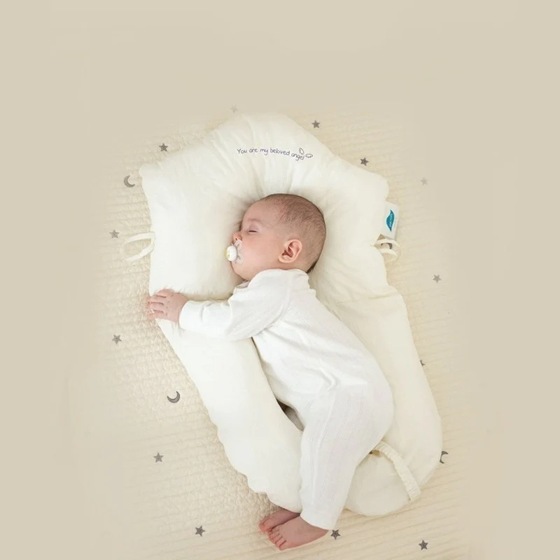 Hypoallergenes Babykissen mit ergonomischer Unterstützung für Neugeborene