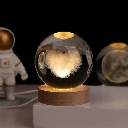 3D-Kristallkugel mit LED-Holzsockel