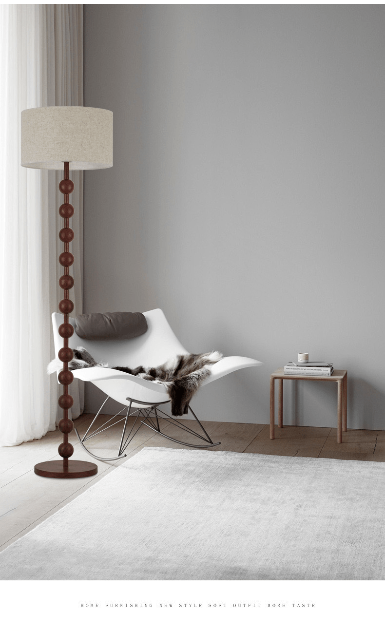 Japandi-Stehlampe aus Holz mit Leinenschirm 170 cm
