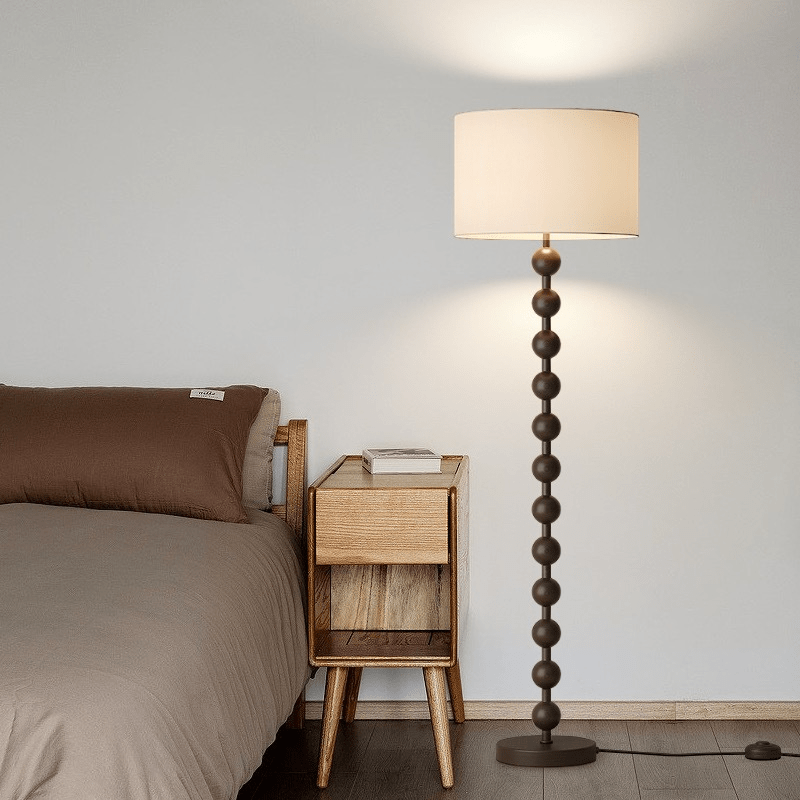 Japandi-Stehlampe aus Holz mit Leinenschirm 170 cm