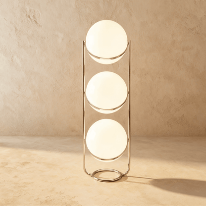 Minimalistische Stehlampe aus massivem Stahl mit stabiler Basis