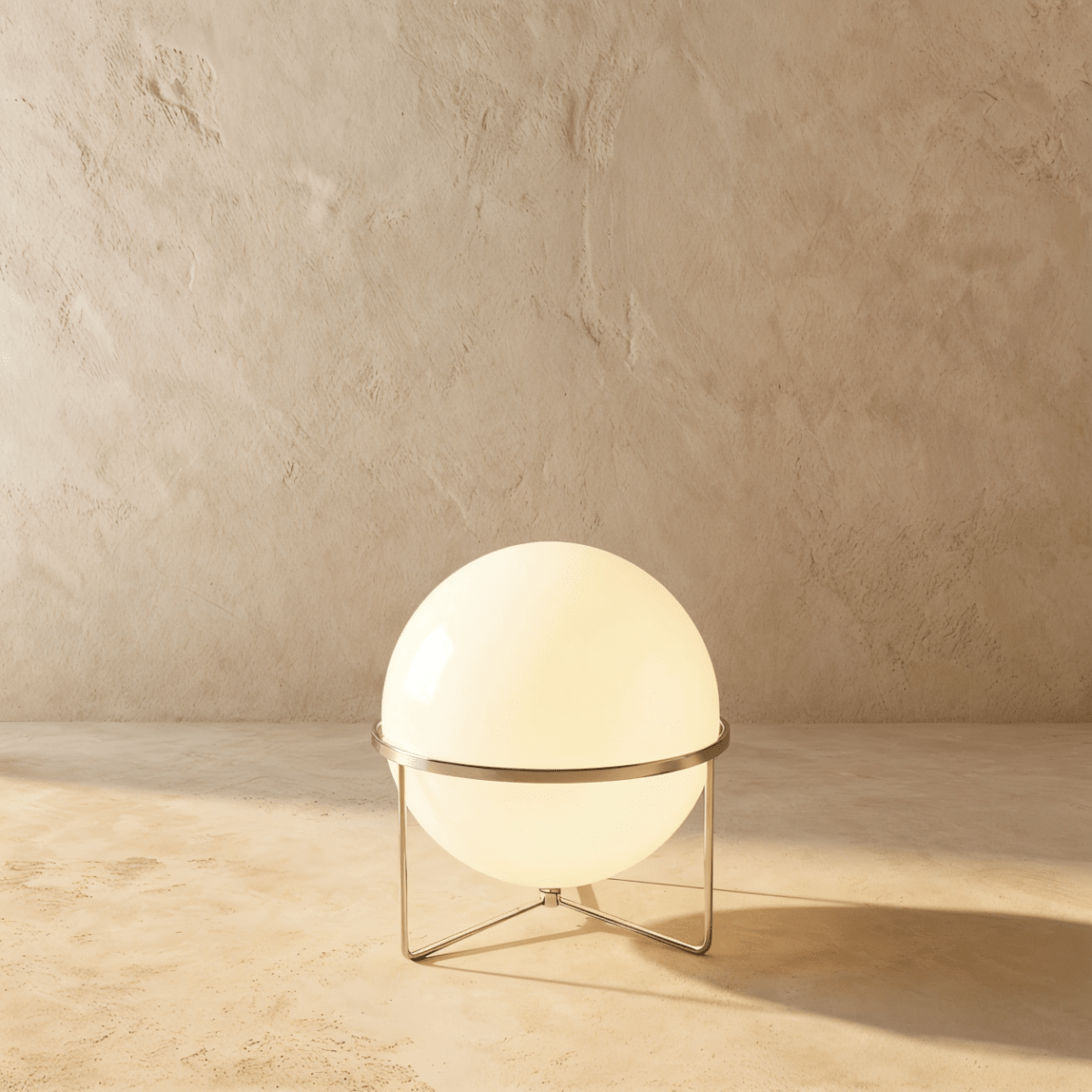 Minimalistische Stehlampe aus massivem Stahl mit stabiler Basis